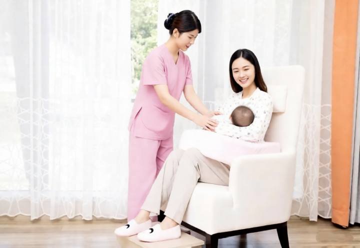 赴美生子孕妇涌入纽约坐月子 月子餐业者生意火爆 Pregnant women traveling to the US to give birth are flocking to New York fo